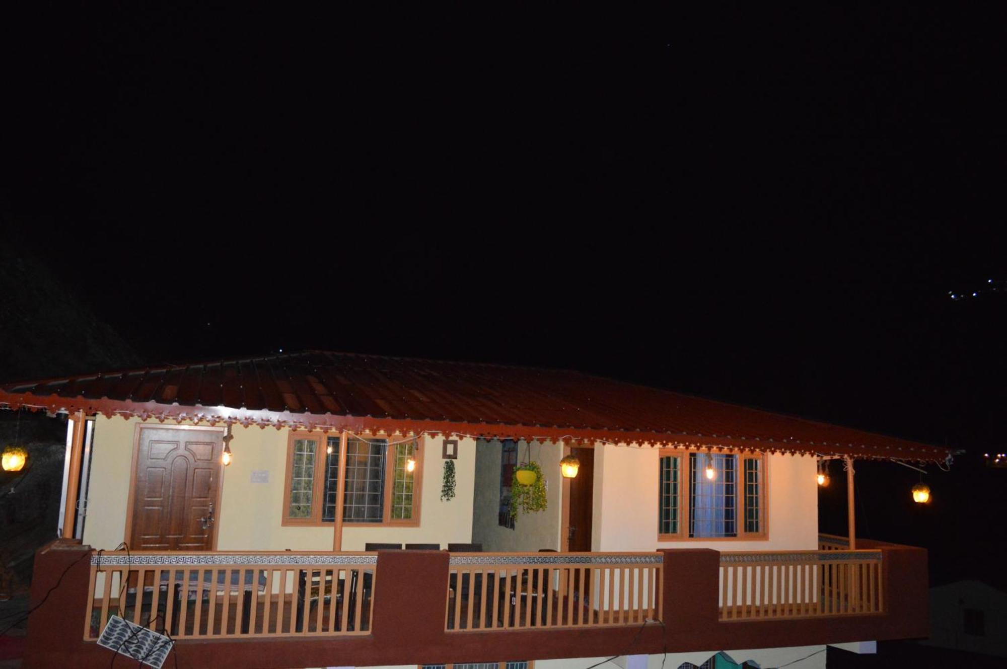 Laxmi Narayan Homestay-Harshil Harsil エクステリア 写真
