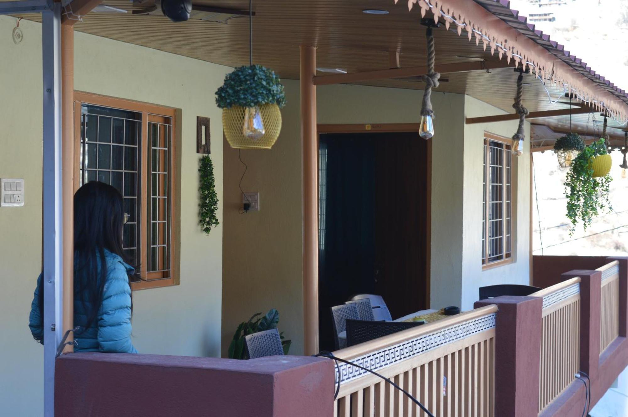Laxmi Narayan Homestay-Harshil Harsil エクステリア 写真