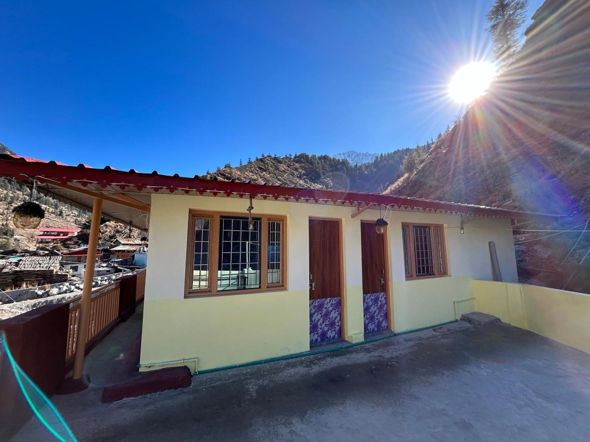 Laxmi Narayan Homestay-Harshil Harsil エクステリア 写真