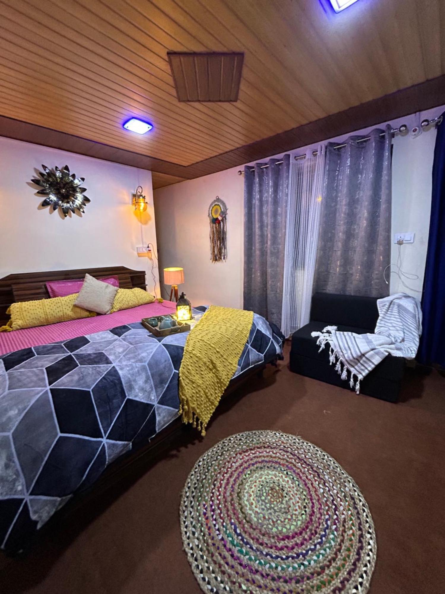 Laxmi Narayan Homestay-Harshil Harsil エクステリア 写真