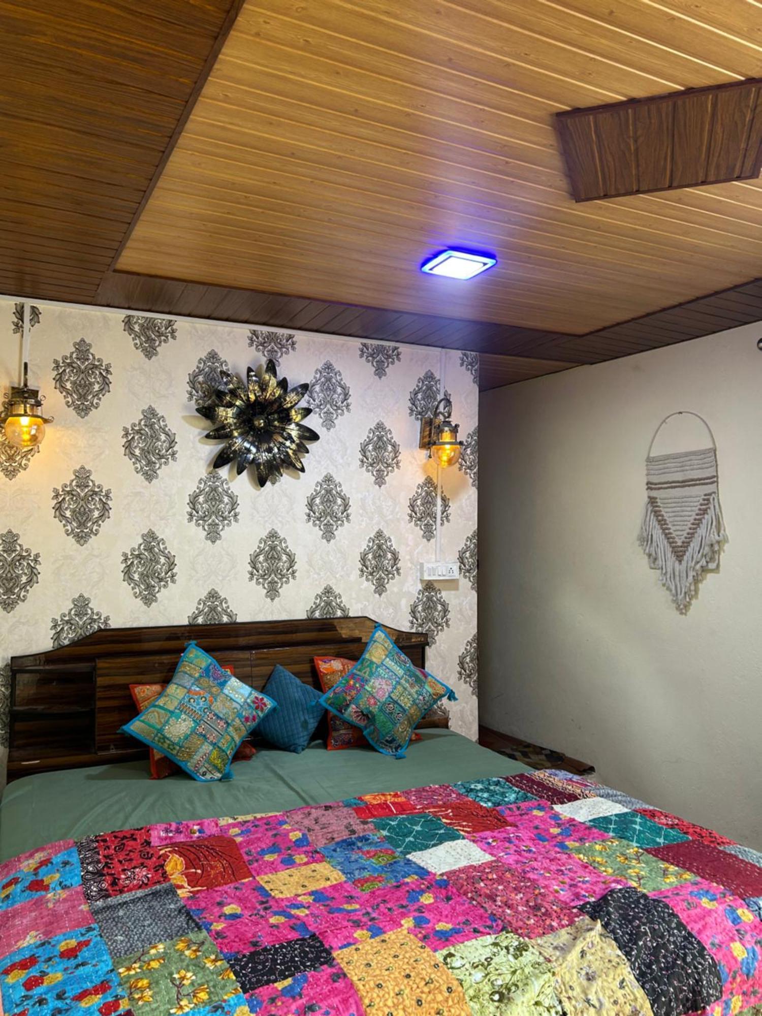 Laxmi Narayan Homestay-Harshil Harsil エクステリア 写真