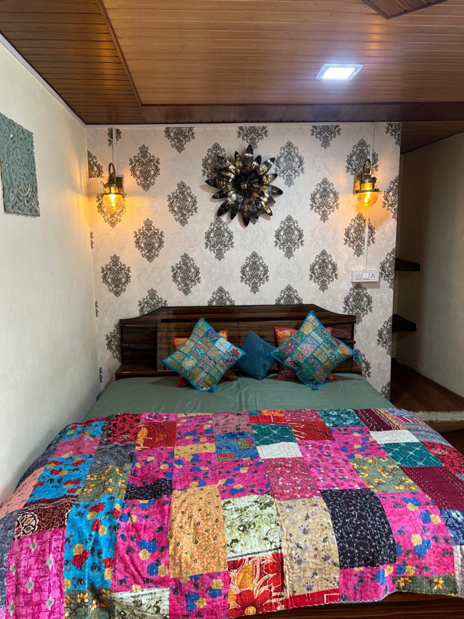 Laxmi Narayan Homestay-Harshil Harsil エクステリア 写真
