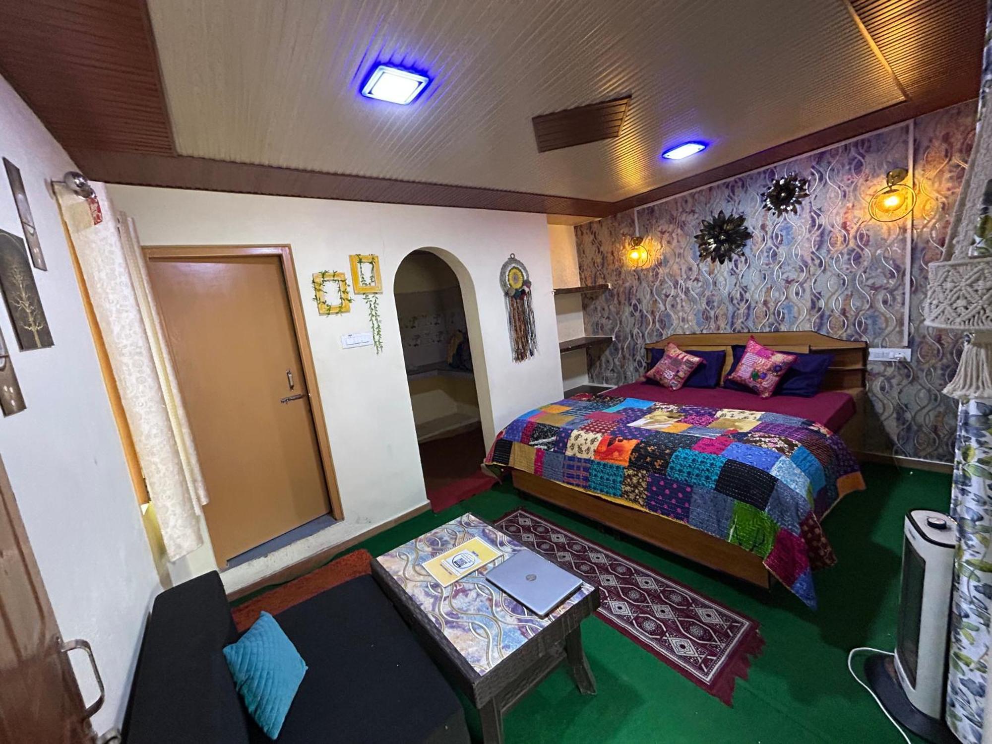 Laxmi Narayan Homestay-Harshil Harsil エクステリア 写真