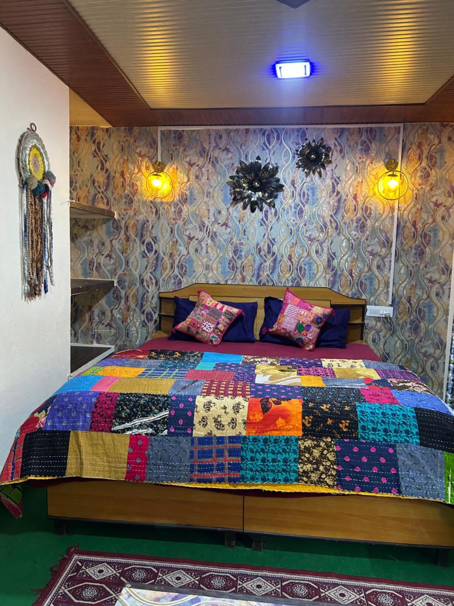 Laxmi Narayan Homestay-Harshil Harsil エクステリア 写真
