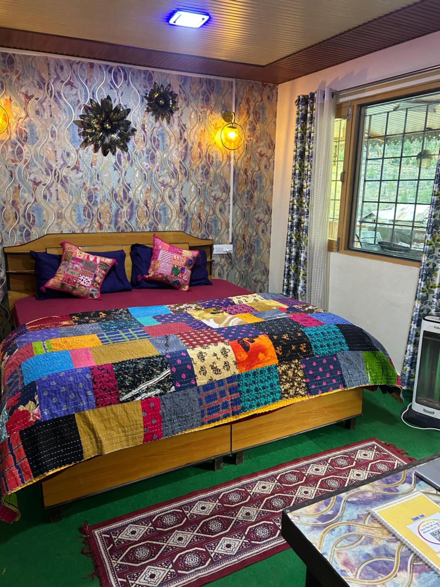 Laxmi Narayan Homestay-Harshil Harsil エクステリア 写真