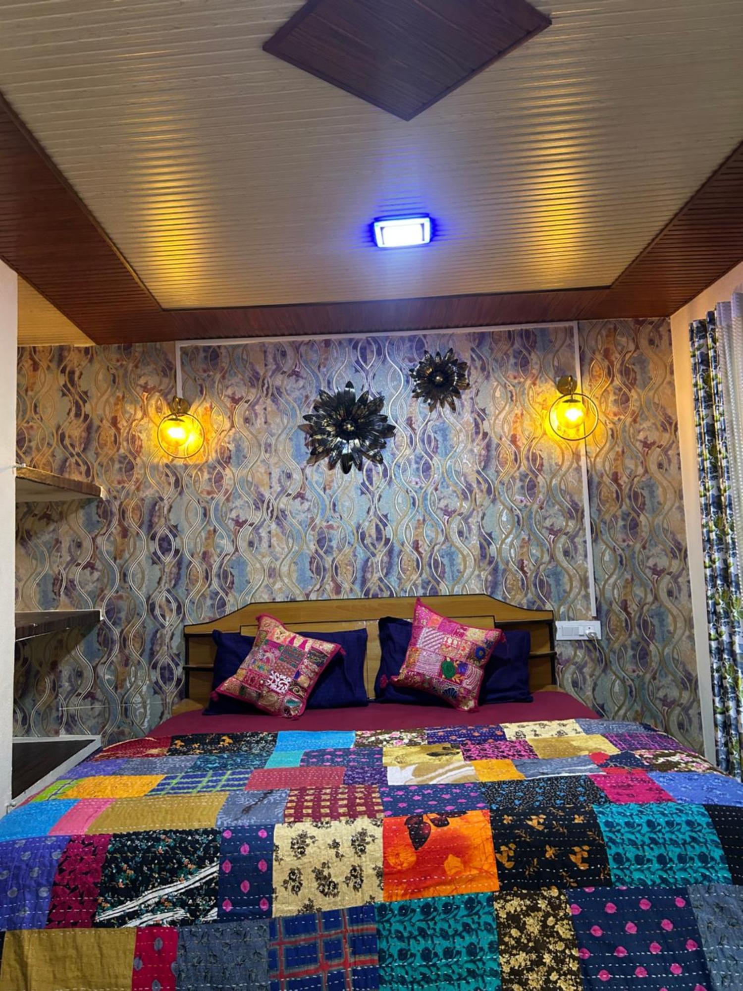 Laxmi Narayan Homestay-Harshil Harsil エクステリア 写真